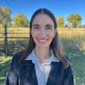 Meet your Posher, Simone